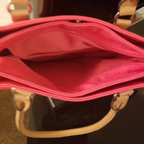 Purse - Picture 3 of 4